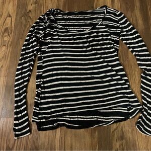 Tart Model Striped Long Sleeve T